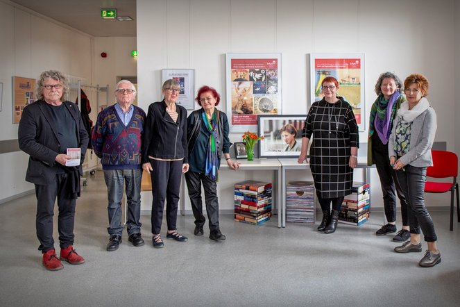 Im April 2022 traf sich der Vorstand des KinderKunst e.V. mit wichtigen VertreterInnen der Stadtverwaltung, der Bibliothek und des Stadtrates